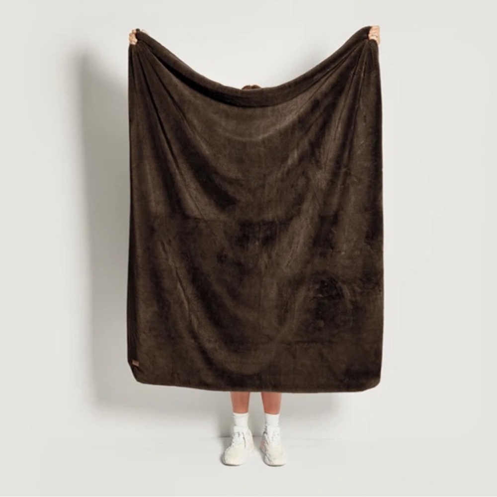 🆕 UNHIDE Lil Marsh in Chocolate Hare Dark Brown